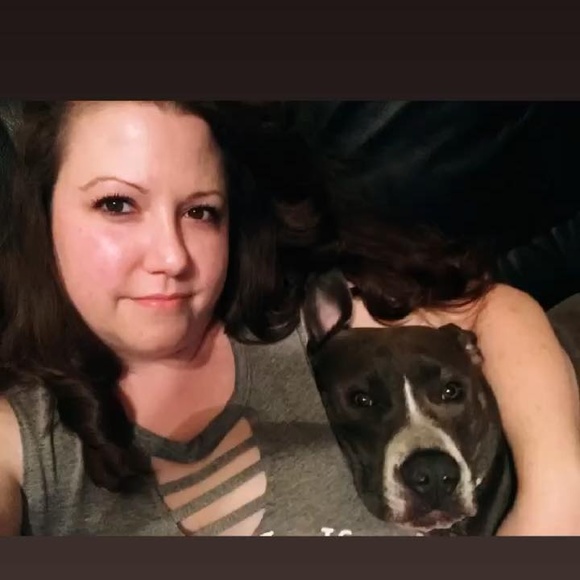 Meet your Posher, Jennifer - Picture 1 of 1